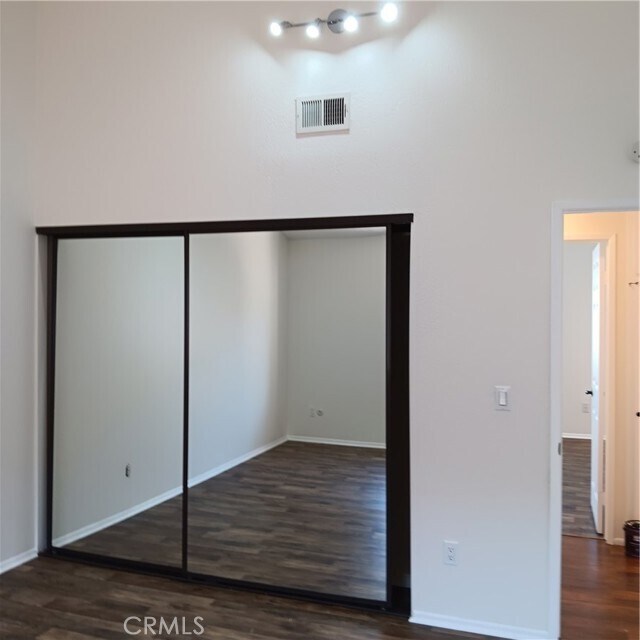 Building Photo - 1419 W 179th St