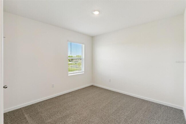 Building Photo - 2113 Walnut Crk Dr