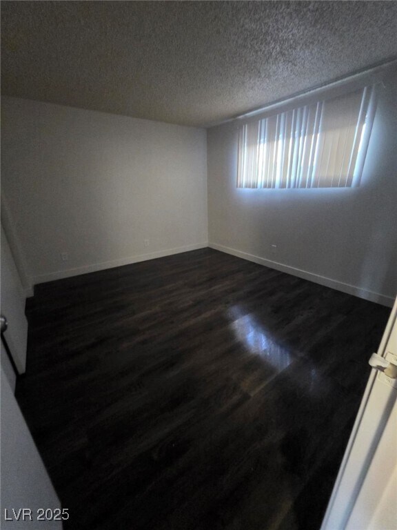 Building Photo - 2616 Lynnwood St