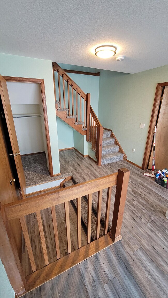 Building Photo - 4555 Sentinel Rock Terrace