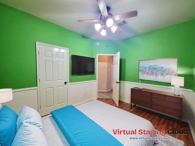 Building Photo - 7334 Jacobs Well Dr