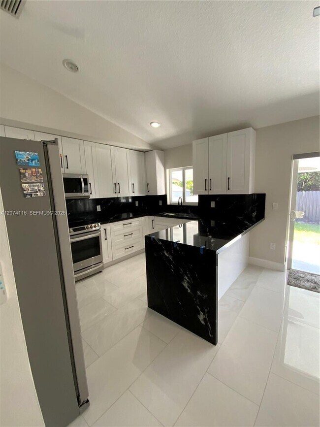 Building Photo - 30162 SW 159th Ave