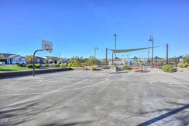 Building Photo - 17619 W Monroe St