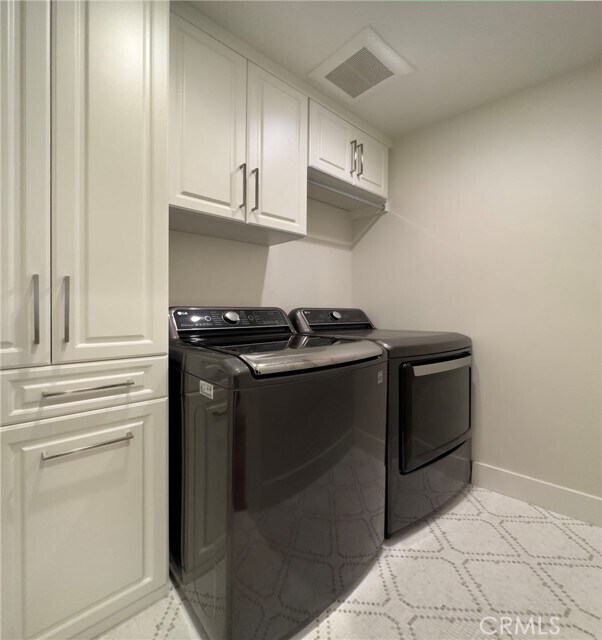 Building Photo - 33821 Via Capri Ave