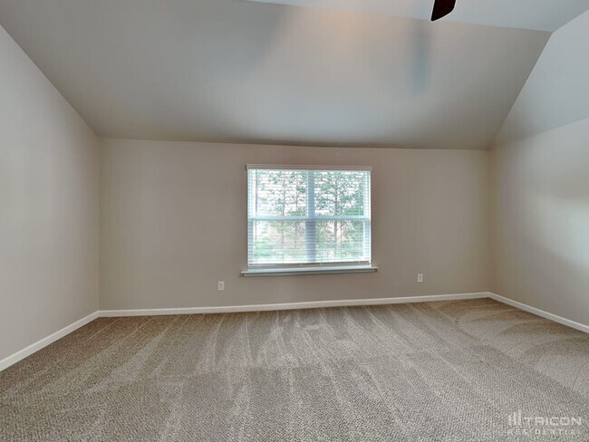 Building Photo - 7218 Sanctuary St