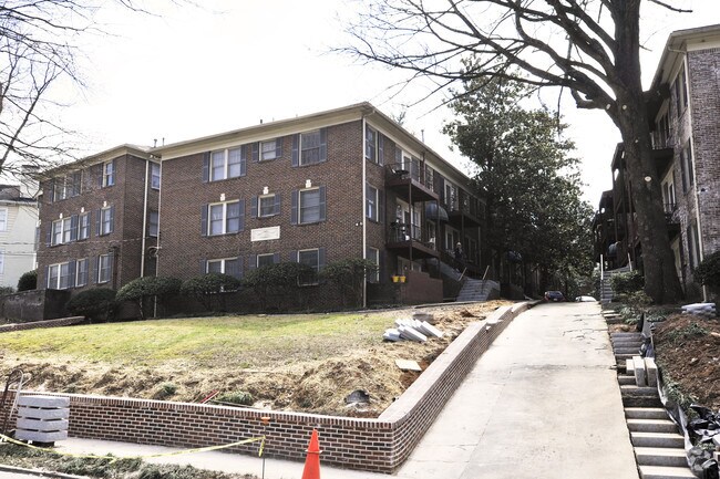 Primary Photo - 63 Lafayette Dr NE