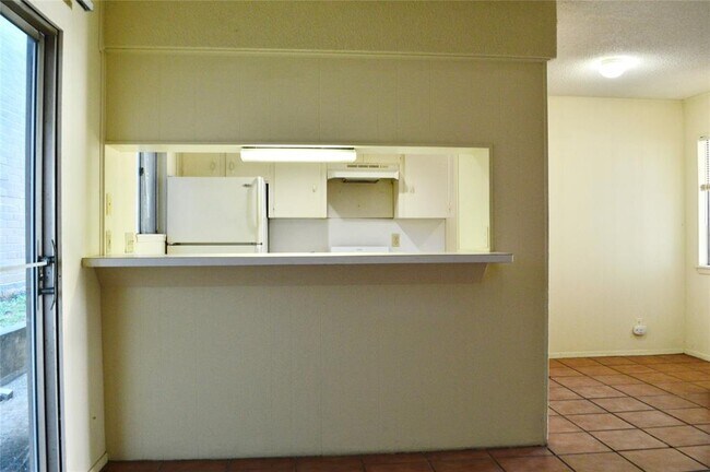 Building Photo - 2610 Salado St