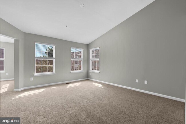 Building Photo - 6704 Saw Mill Ct