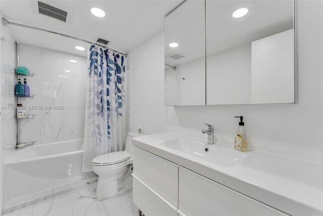 Building Photo - 1980 S Ocean Dr