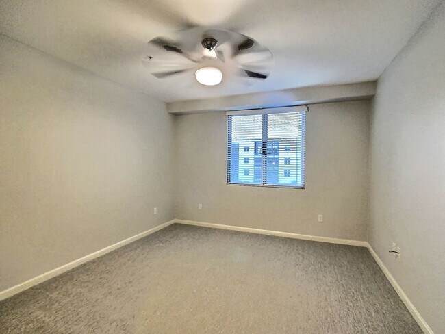 Building Photo - Huge 2 Bedroom/2 Bath Condo at Park Townsend in Downtown San Jose