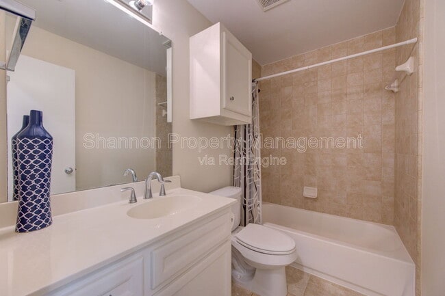 Building Photo - 3707 Main Poplar Dr