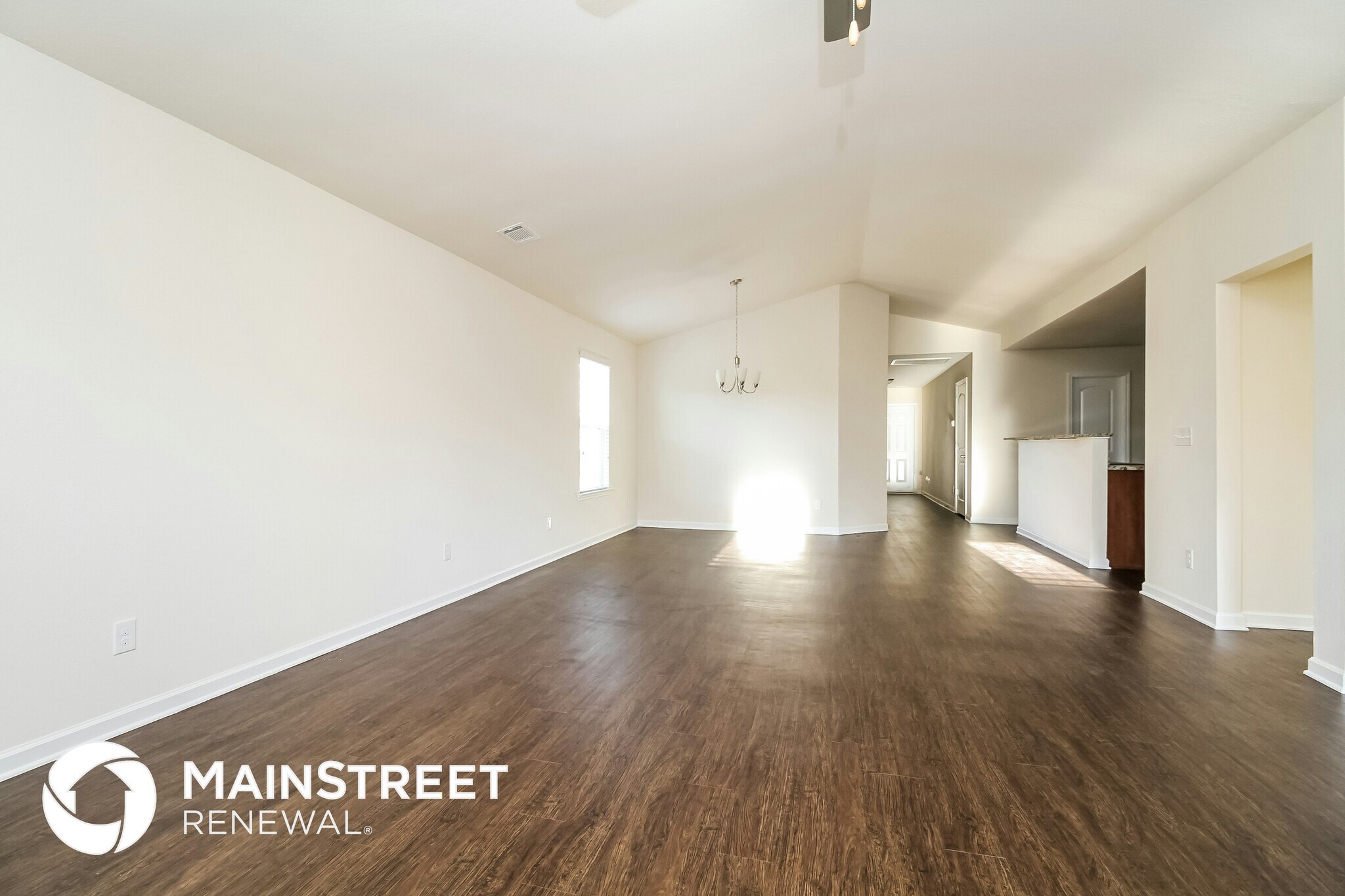 Building Photo - 2613 Stinger Dr