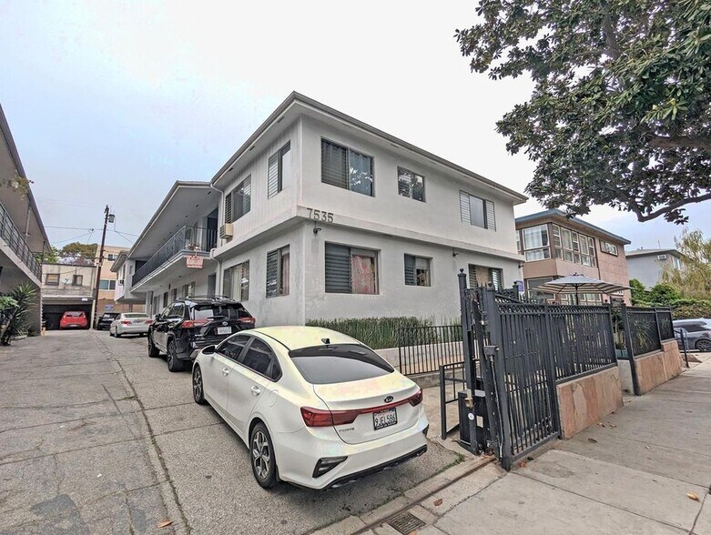 Building Photo - 7535 Norton Ave