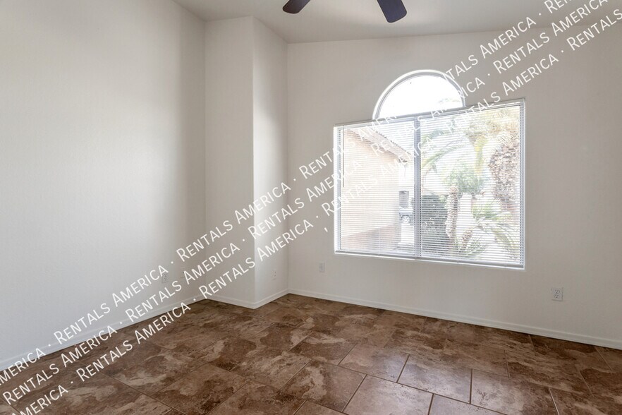 Building Photo - 53 W Del Rio St