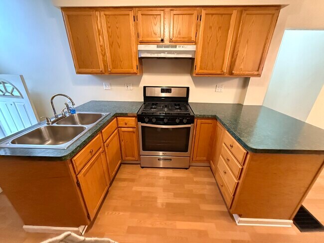 Building Photo - 5621 Rudyard Rd