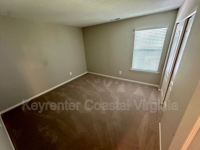 Building Photo - 3611 Martingale Ct