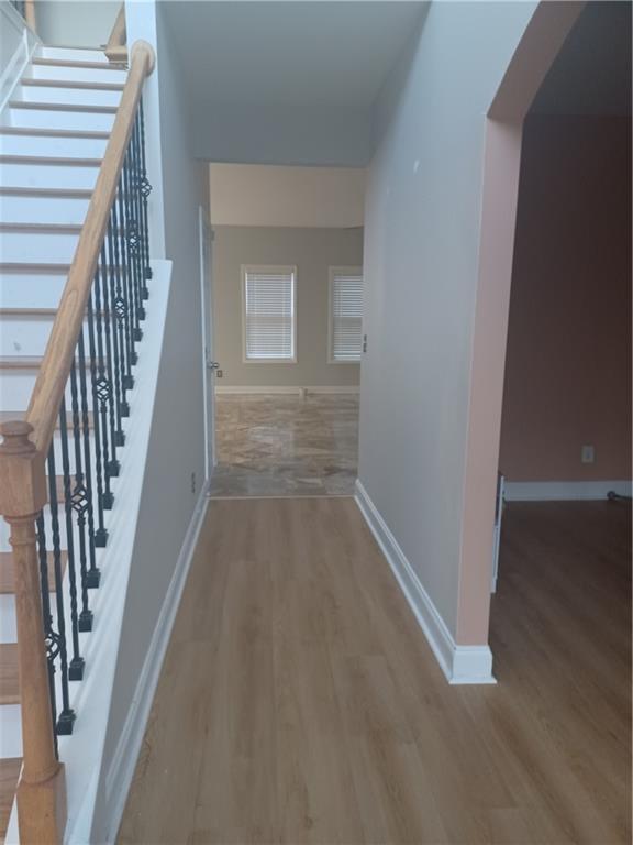 Building Photo - 621 Waterstone Dr SW