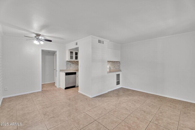 Building Photo - 3737 E Turney Ave