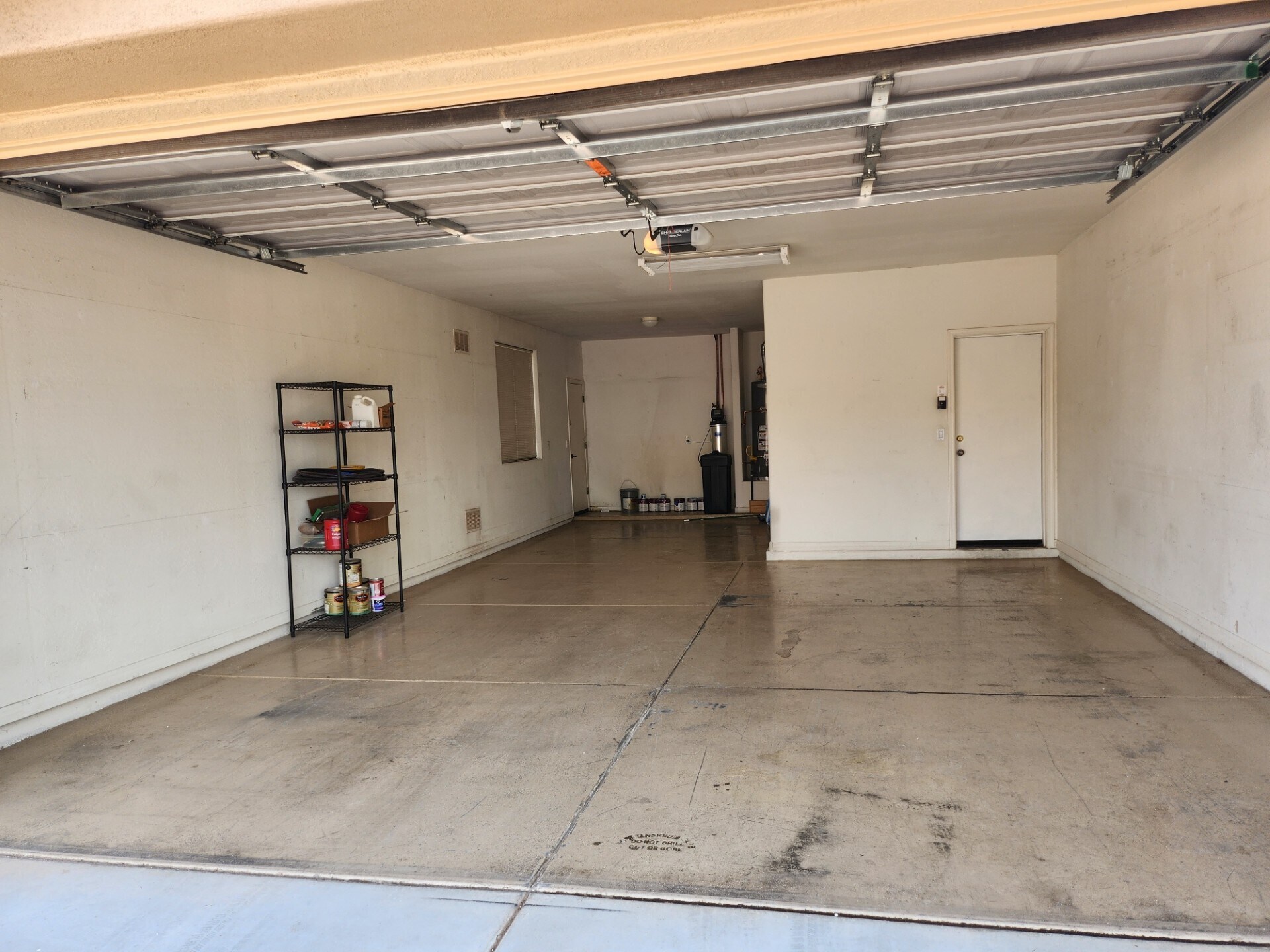 Building Photo - 5225 W Siesta Way