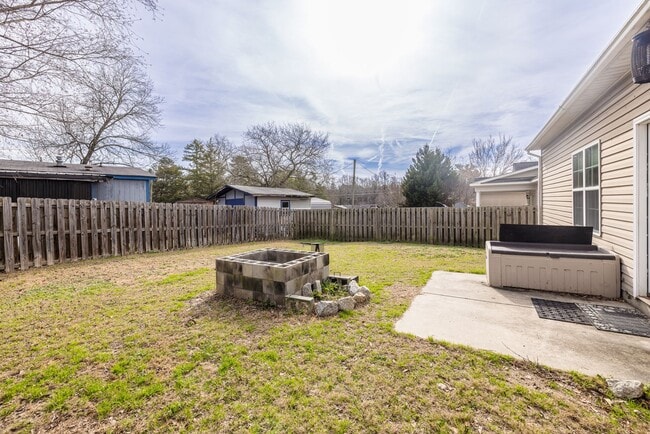 Building Photo - 528 Casey Ct