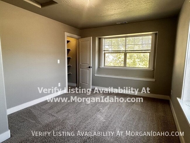 Building Photo - 10249 W Kingsbriar Dr