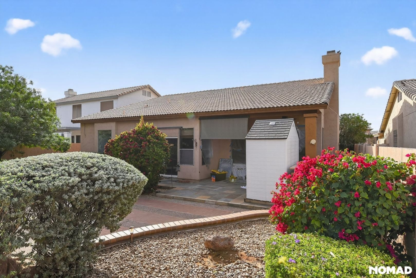 Building Photo - 971 N Santa Anna Pl