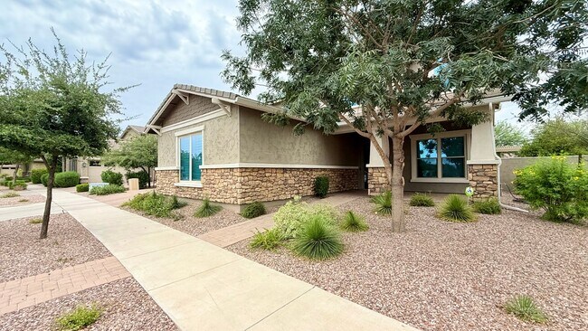 Building Photo - 10463 E Sanger Ave