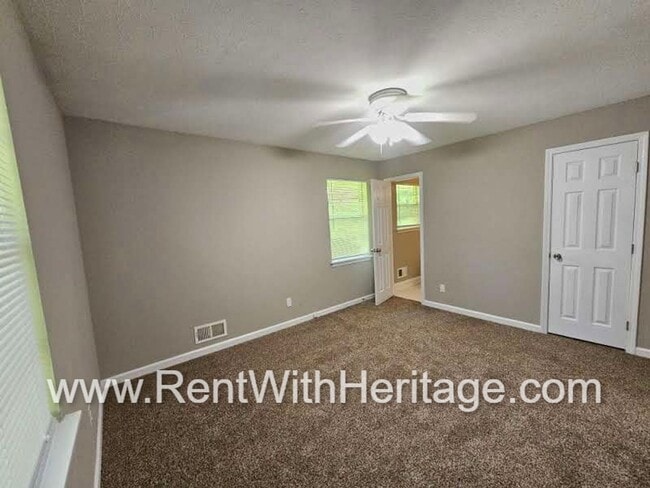 Building Photo - WOW! Fantastic Ranch With All The Upgrades...