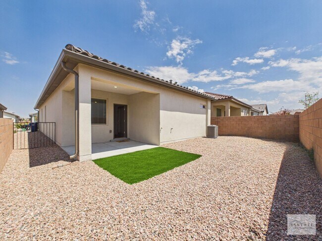 Building Photo - 4207 Via De Ventura