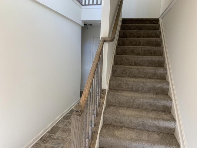 Building Photo - 101 Trails Way