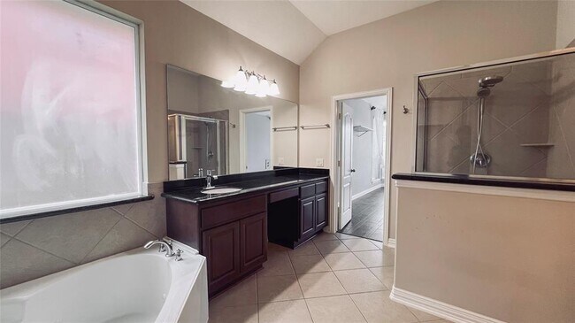 Building Photo - 4043 Tuscan Shores Dr