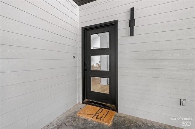 Building Photo - 5 Blandford Ln