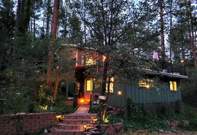 Primary Photo - 627 S Buenagua Rd