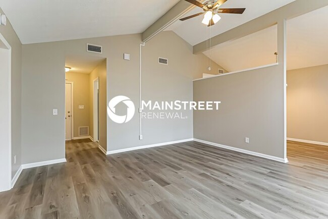 Building Photo - 4936 Perrine Dr