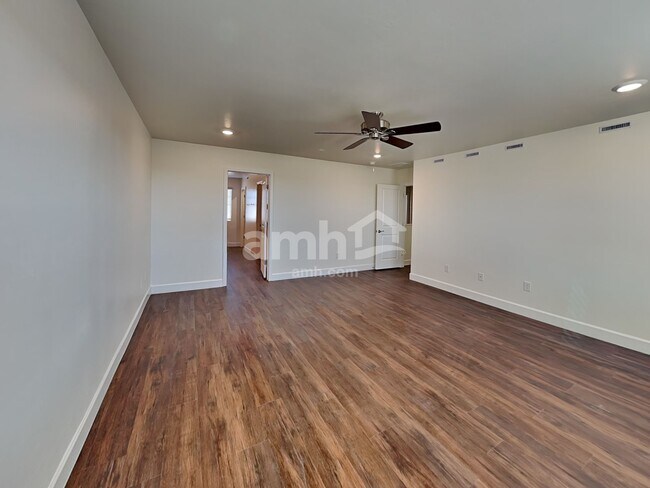 Building Photo - 7456 S Via Bombachas