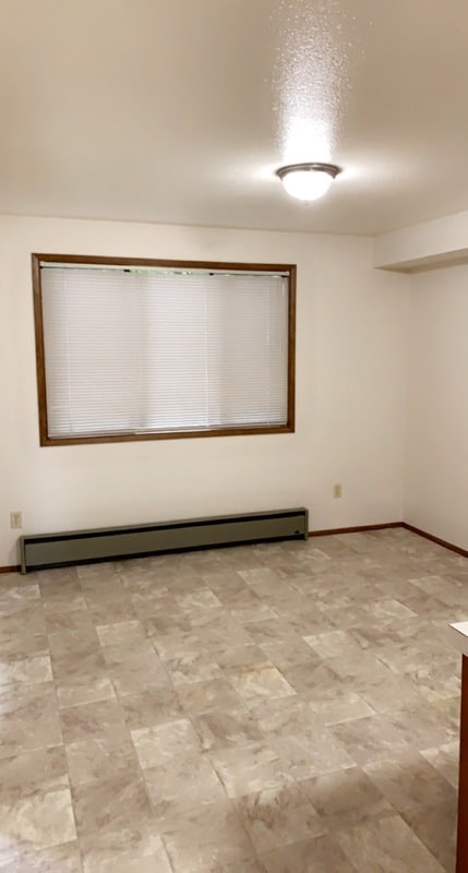 Building Photo - 305 La Villa Dr