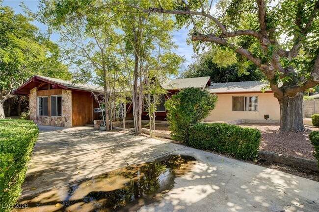 Building Photo - 5649 Sheila Ave