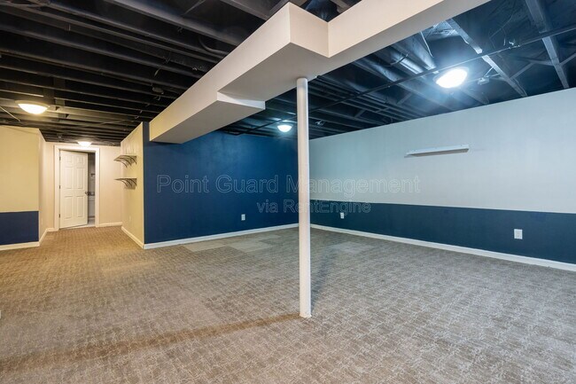 Building Photo - 6002 E 8th St N