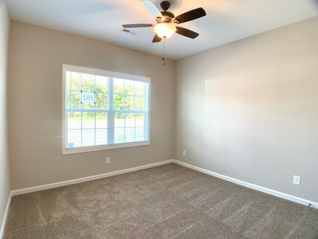 Building Photo - 1406 Citadel Dr