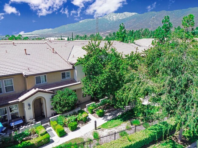 Building Photo - 15723 Parkhouse Dr