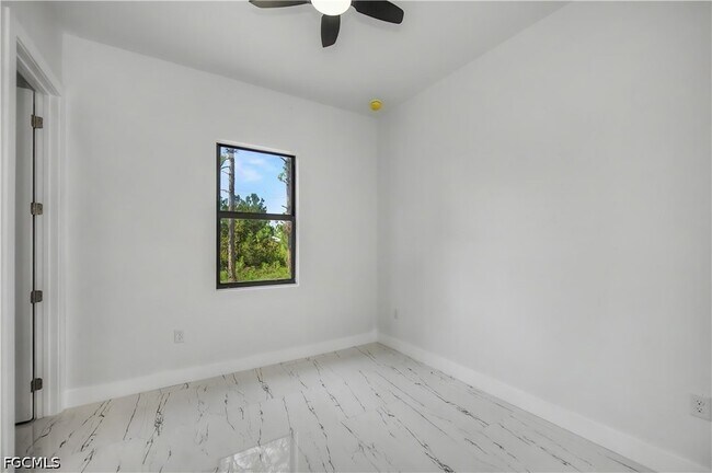 Building Photo - 3123 69th St W