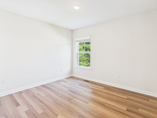 Building Photo - 208 O'brien Rd