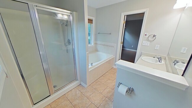 Building Photo - 151 Spring Valley Dr