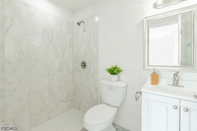 Building Photo - 608 Kleinart Dr