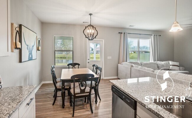Building Photo - 75 Keowee Ln