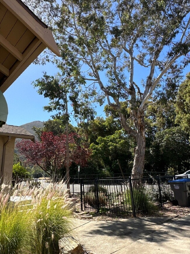 Building Photo - Charming 1928 Vintage Cottage Near Cal Poly – Available Now