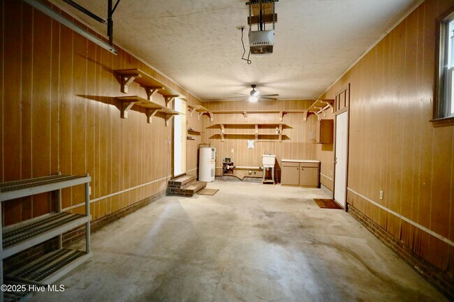 Building Photo - 202 Haldane Dr