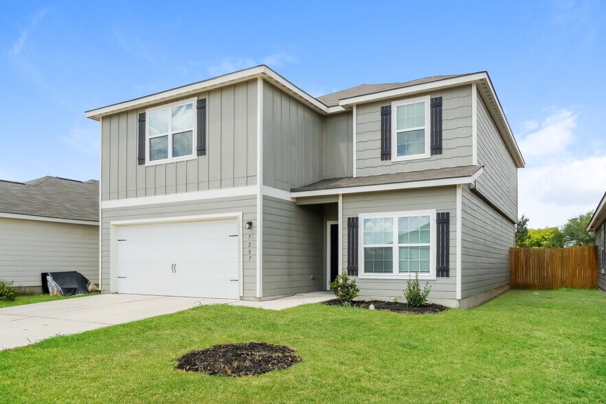 Building Photo - 7207 Aaron Jordan Dr