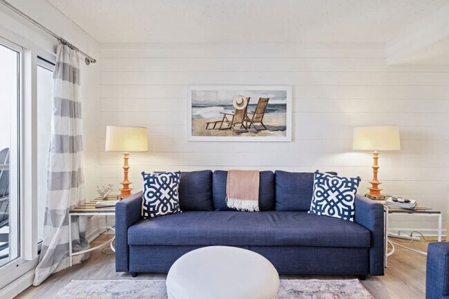 Building Photo - 23223 Front Beach Rd