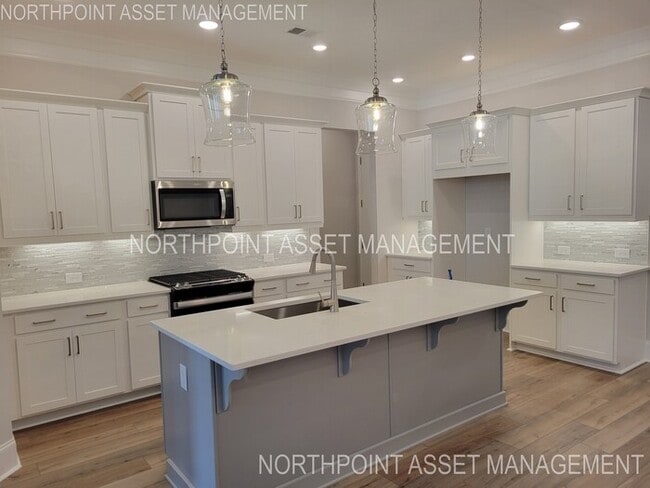 Building Photo - Gorgeous Luxury Townhome for Rent in Kenne...